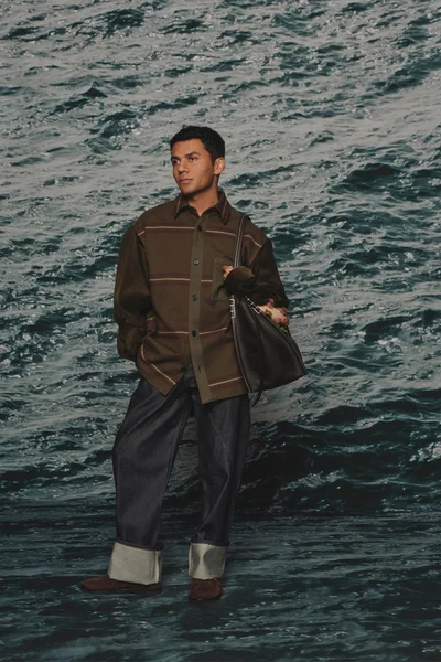 Look 52